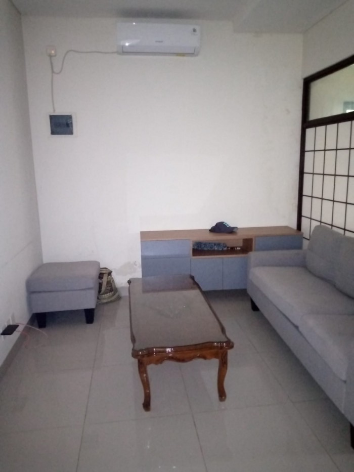 Rumah Disewakan Semi Furnished di Cluster The Patio Lippo Cikarang